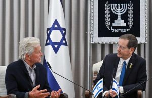 Micheal Douglas dakwa mahasiswa AS pro-Palestin ‘dicuci otak’