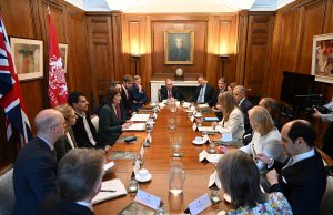 London simplifies listing rules to boost City district