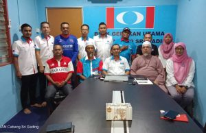 Bersatu Bahagian Sri Gading lumpuh bekas Setiausaha, 37 ahlinya sertai PKR