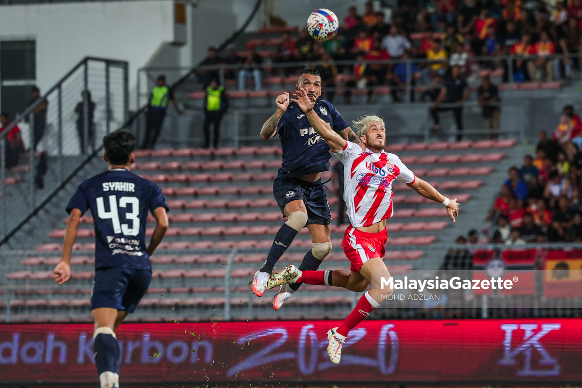 Aksi Perlawanan KL City vs Selangor FC 1 16