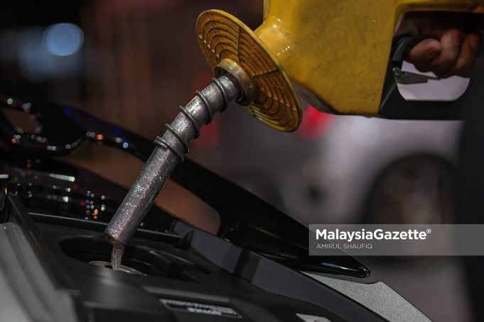 MGF16102022_MINYAK PETROL PERCUMA15