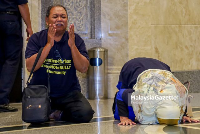 Ibu Bapa Allahyarham Zulfarhan Sujud Syukur Selepas Keputusan Mahkamah