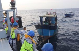 Bot rosak milik nelayan Indonesia ditunda ke Pulau Tioman
