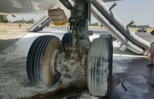Pesawat Saudi Airlines terbakar di lapangan terbang Peshawar