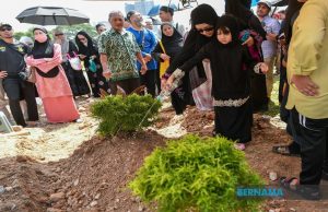 Jenazah Jay Jay selamat dikebumikan