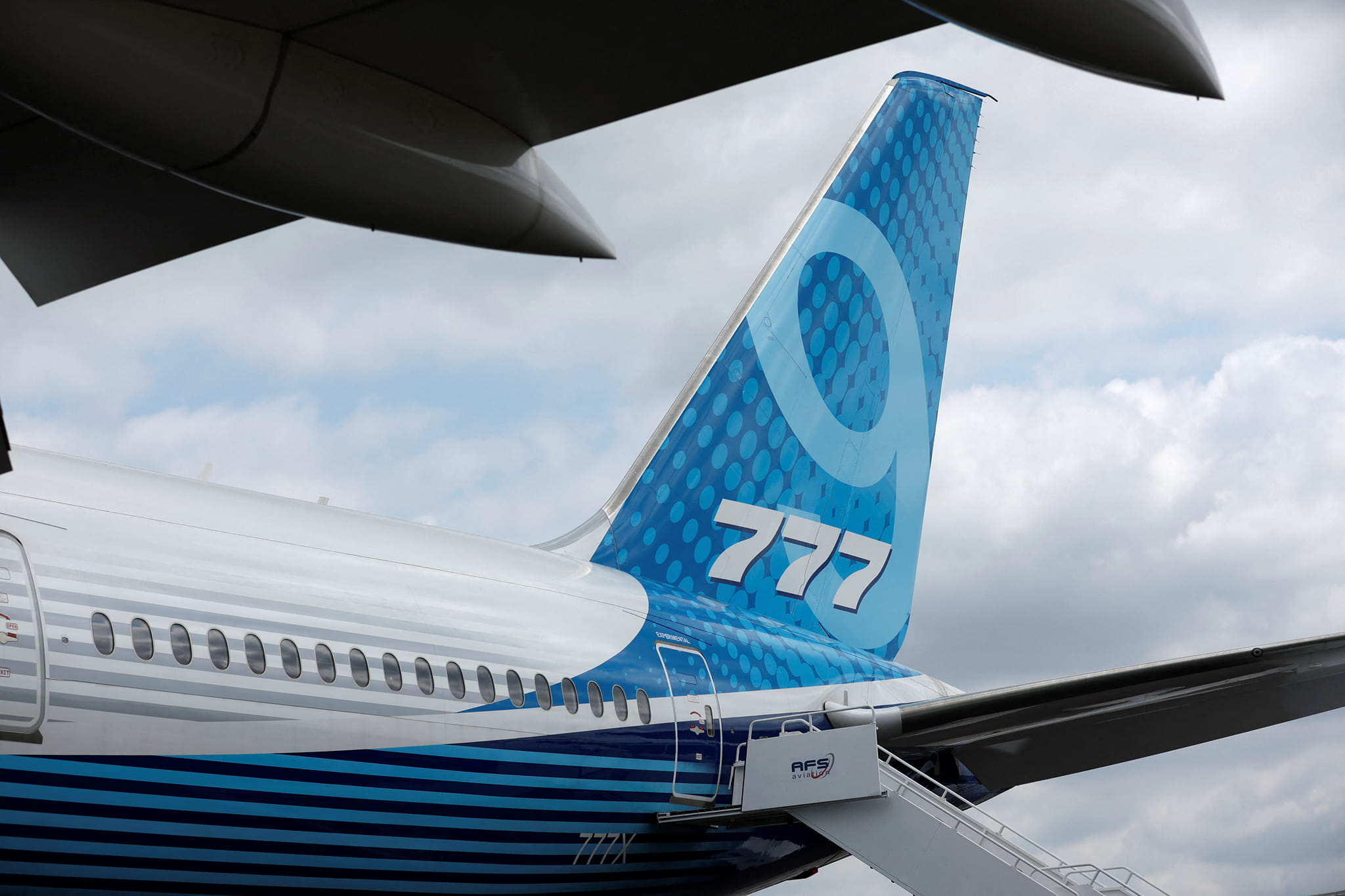 Boeing suspends 777X flight tests after part failure