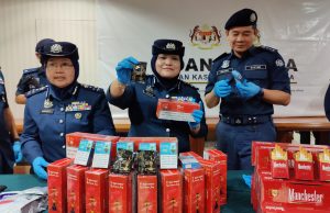 4 juta rokok lebih RM2.9 juta ditemui dalam kontena diisytihar kayu