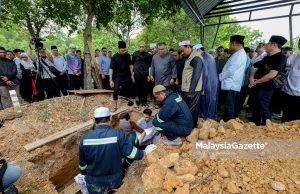 Jenazah Rozaid Abdul Rahman selamat disemadikan