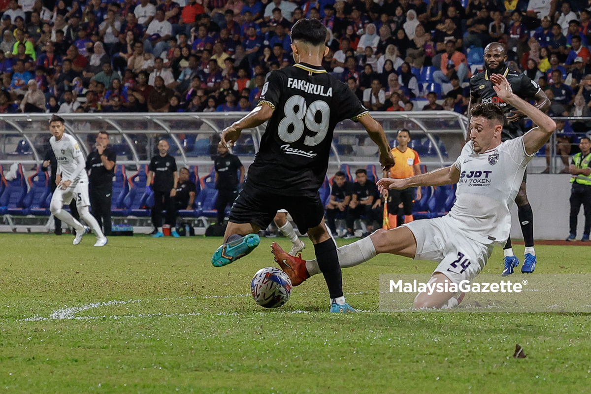 Perlawanan Liga Super PDRM Ikat JDT 1 20