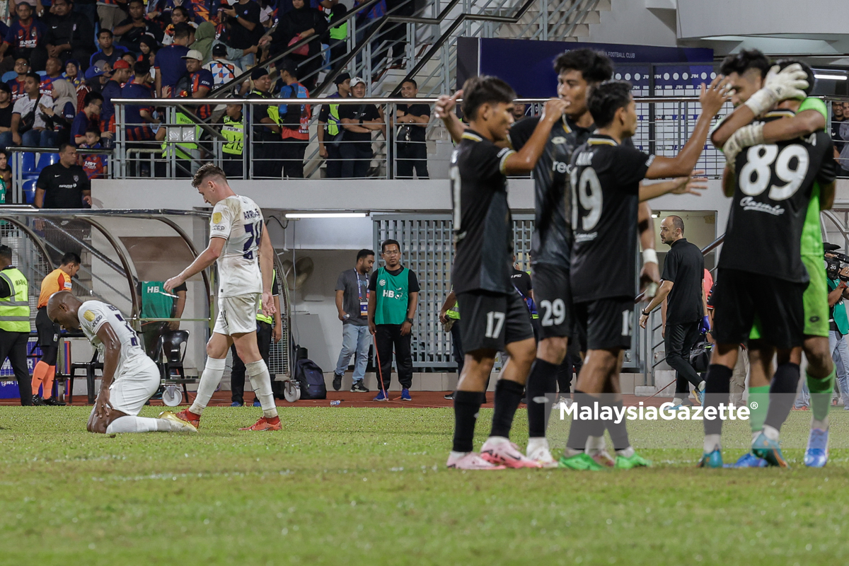 Perlawanan Liga Super PDRM Ikat JDT 1 16