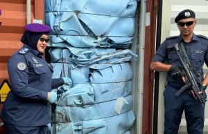 Lambakan skrap plastik lebih 35 tan dirampas Kastam