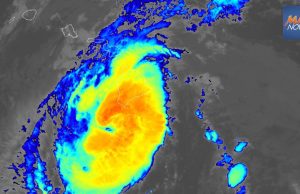 Hurricane Hone brushes past Hawaii