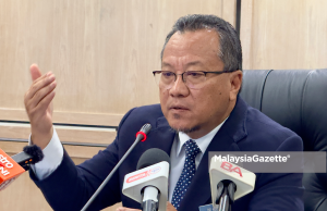 4 tahun wanita tawar khidmat pasang pendakap gigi secara haram