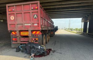 Penunggang motosikal maut langgar lori berhenti mengejut di bahu jalan