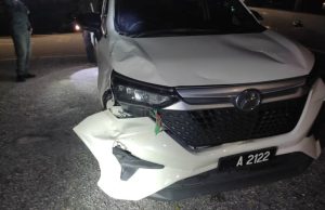 Kenderaan rosak diserang gajah di JRTB Gerik-Jeli