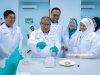 Menteri Besar Perak, Datuk Seri Saarani Mohamad pada sesi lawatan ketika hadir pada Majlis Perasmian Terra Mineral Lab (TML) dan Pusat Kecemerlangan Penyelidikan Mineral di Perkarangan Pejabat TML Gopeng, Perak. Foto ANIQ NABILAFIQ ANUAR, 3 OKTOBER 2024. NR-REE