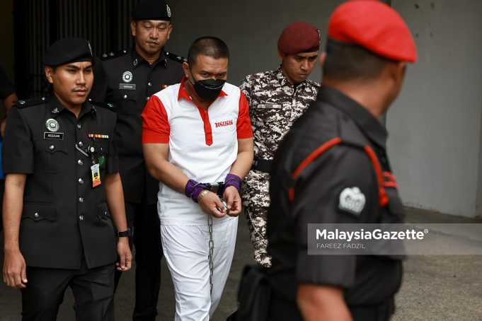 KES AZILAH HADRI MAHKAMAH PERSEKUTUAN