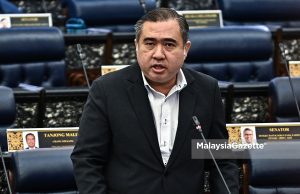 Jumlah lesen kenderaan barangan digantung naik 100 peratus