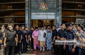 Anwar bertolak ke Parlimen untuk bentang Belanjawan 2025