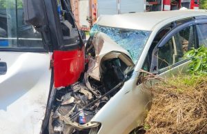 Satu maut, tiga cedera nahas MPV dengan bas henti-henti