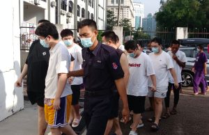 Lapan lelaki China didakwa lakukan kegiatan pelaburan tidak wujud