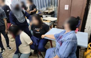 Dua wanita asing bertindak agresif, cuba larikan diri ketika dicekup imigresen