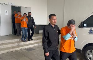 Minta suapan RM15,000 tiga kakitangan syarikat penghantaran direman SPRM