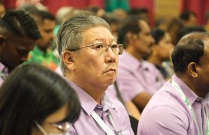 Pas kehilangan ahli bersekutu aktif, bersemangat tinggi