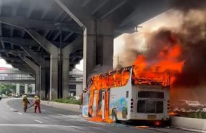 Bas bawa pelajar terbakar di Bangkok, jumlah korban belum dipastikan