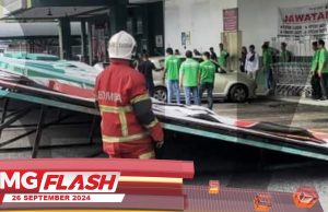 Nyaris Maut Dihempap Papan Tanda #MGFlash