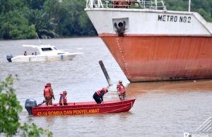Bot regata yang karam masih belum ditemui
