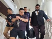 Bapa anak satu didakwa hidup atas hasil persundalan dua wanita