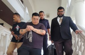 Bapa anak satu didakwa hidup atas hasil persundalan dua wanita