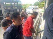 Pemandu treler yang menyebabkan kemalangan dan mengakibatkan seorang maut dan pasangan suami isteri parah di Lebuhray Utara Selatan, Kluang, semalam direman dua hari bagi membantu siasatan