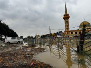 Pekan Meru Klang dilanda banjir termenung
