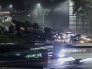 Kenderaan Pengangkut Kereta Perisai ATM Terbalik di Lebuhraya KL-Karak