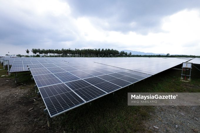 MAJLIS PERASMIAN SOLAR ASIABINA PARIT BUNTAR Loji Janakuasa Tenaga Solar Berkapasiti 50 Megawatt (MW) di solar berskala besar (LSS4), Parit Buntar, hari ini. Foto ANIQ NABILAFIQ ANUAR, 16 APRIL 2024.