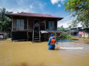 Hampir 95,000 orang terjejas banjir setakat 4 petang tadi