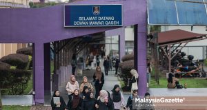 Penuntut universiti yang merupakan mahasiswa dan mahasiswi ketika tinjauan sempena Belanjawan 2025 sektor pendidikan di Univeristi Teknologi Mara (UiTM) Shah Alam, Selangor. Foto AIZAT ZAINAL 18 OKTOBER 2024.