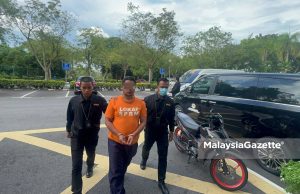 SPRM tahan reman penjawat awam disyaki minta, terima rasuah RM18,000