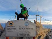 Kartina terbit dua aplikasi mudah alih pada ketinggian 4,095 meter