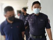 Kakitangan universiti didakwa raba anak tiri