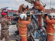 Pemandu lori maut rempuh lori tangki