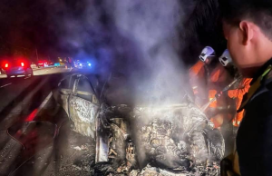 Terhidu bau hangit sebelum Mercedes terbakar