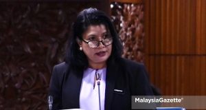 Timbalan Menteri Perpaduan, Senator Puan Saraswathy Kandasami pada Mesyuarat Kedua Penggal Ketiga Parlimen ke-15 di Dewan Rakyat, Parlimen, Kuala Lumpur. Foto JABATAN PENERANGAN MALAYSIA, 02 JULAI 2024.