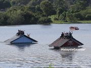 Banjir: Bukan saja menteri, rakyat juga batal percutian