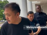Dua usahawan China mengaku salah curi wang penumpang pesawat
