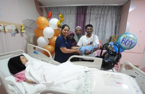 Tiga pasangan teruja terima kehadiran bayi ditahun baru