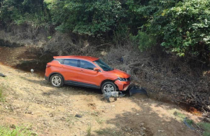 Penunggang motosikal maut tersepit bawah SUV