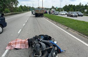 Pekerja pasar raya maut motosikal langgar lori
